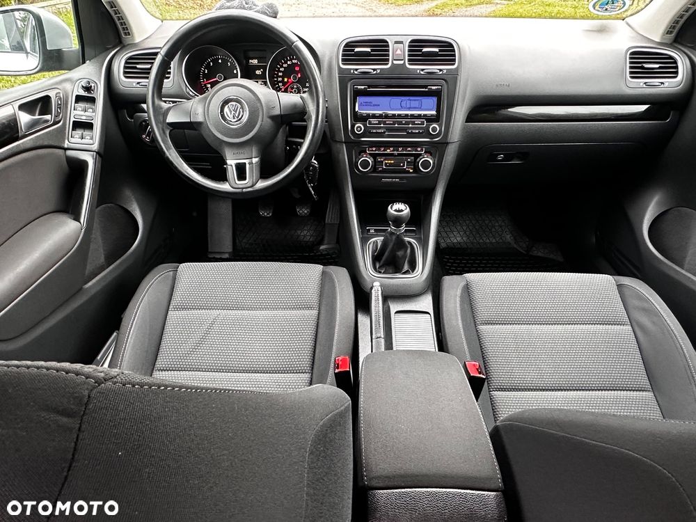 Volkswagen Golf 1.6 Comfortline - 30