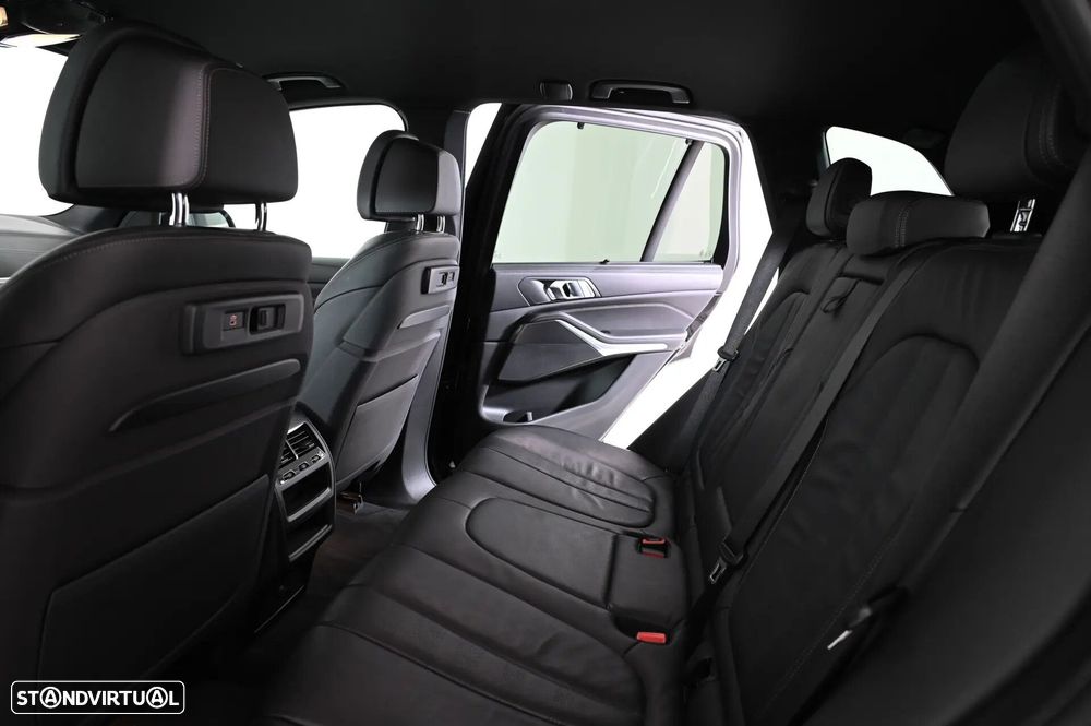 BMW X5 30 d xDrive Pack M - 25