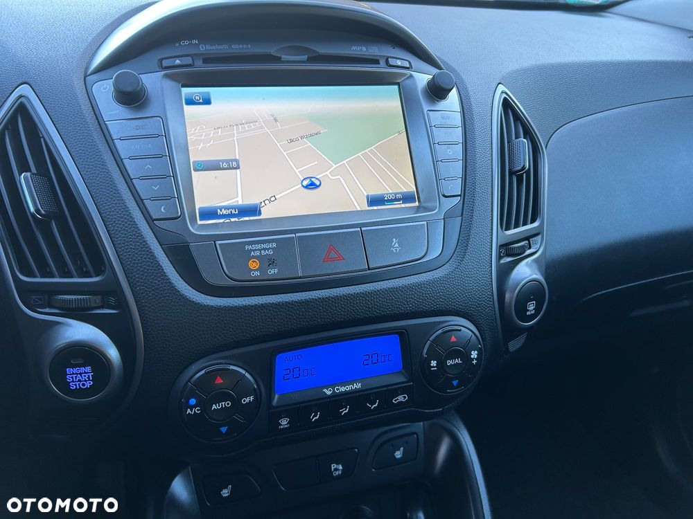 Hyundai ix35 1.6 2WD Fifa World Cup Edition - 23