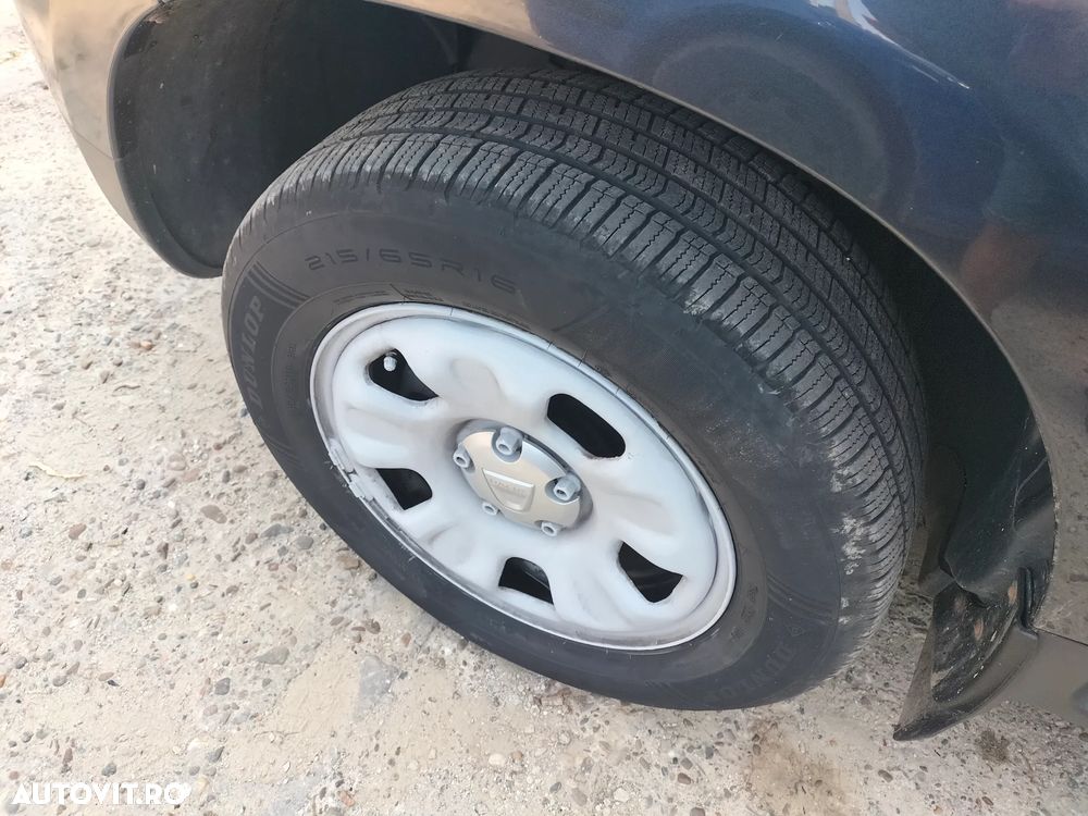 Dacia Duster 1.6 4x2 Laureate - 7