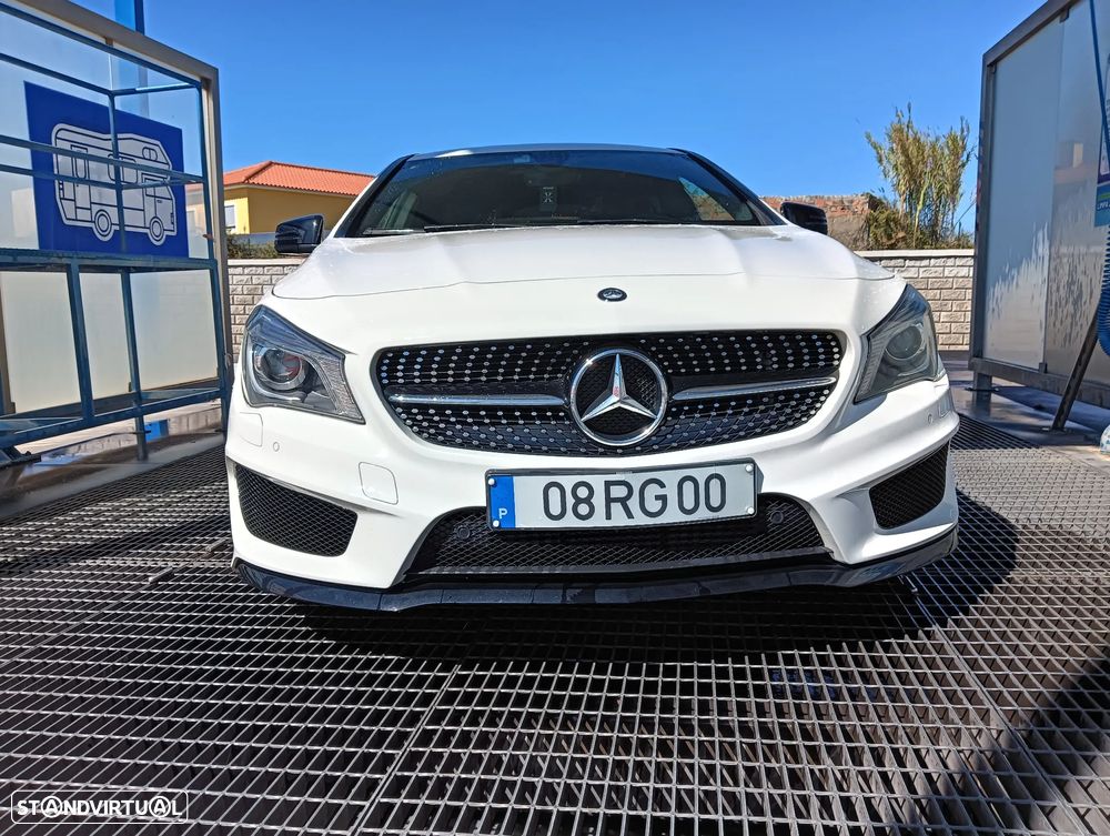 Mercedes-Benz CLA 220 d Shooting Brake AMG Line Aut. - 11