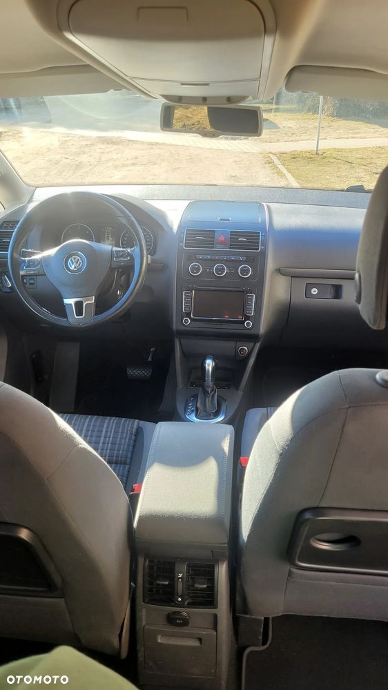 Volkswagen Touran 2.0 TDI DPF Cross DSG - 5