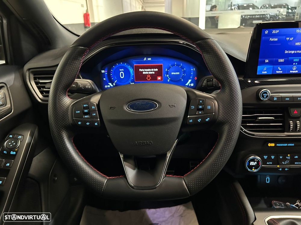 Ford Focus SW 1.0 EcoBoost MHEV ST-Line X - 23