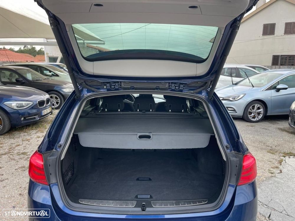 BMW 320 d Touring Advantage Auto - 19