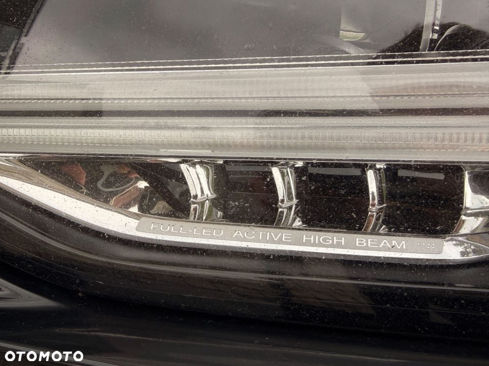 Volvo V90 D5 AWD R-Design - 19
