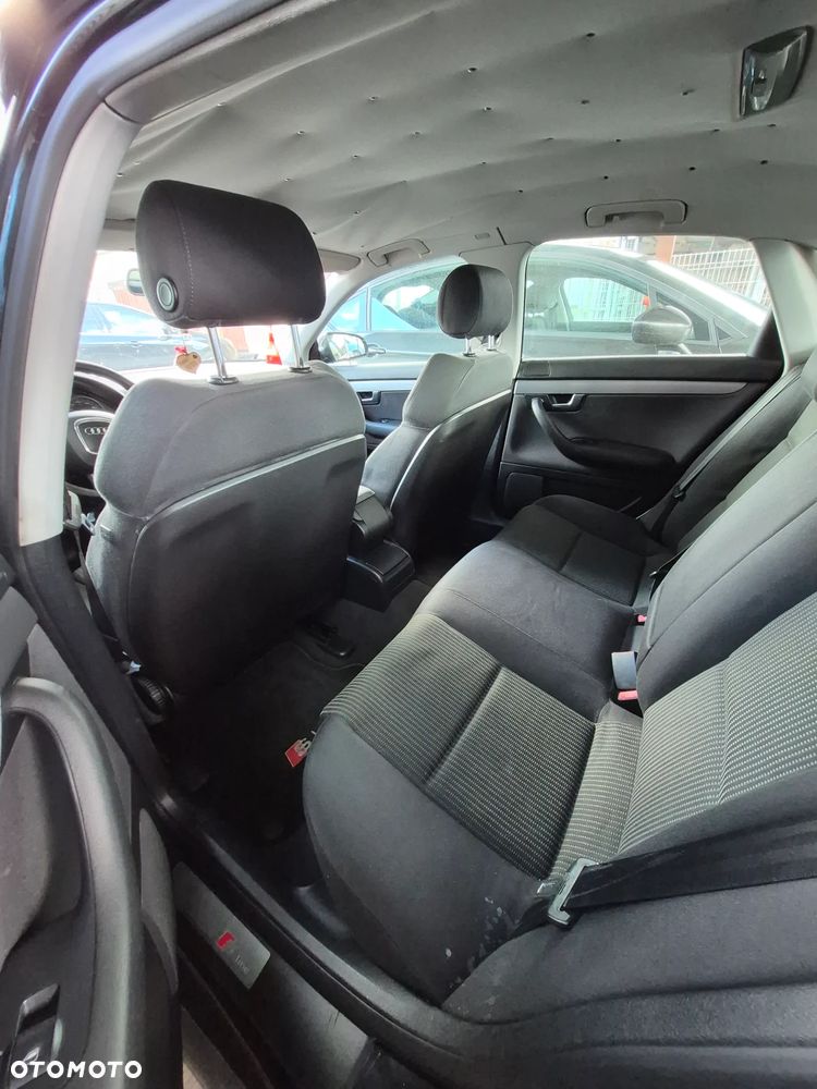 Audi A4 Avant 2.0 TDI DPF Quattro - 14