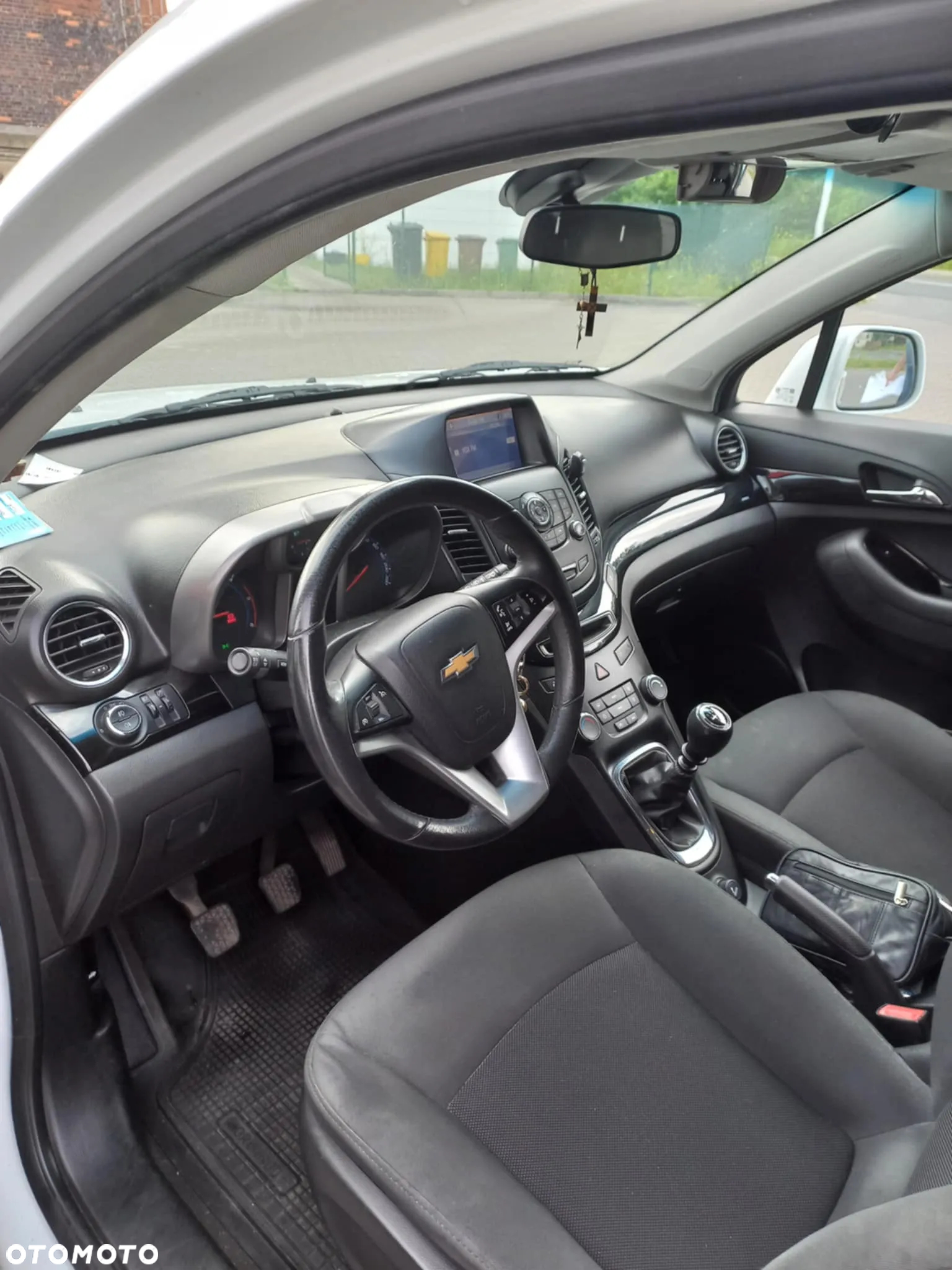 Chevrolet Orlando - 10