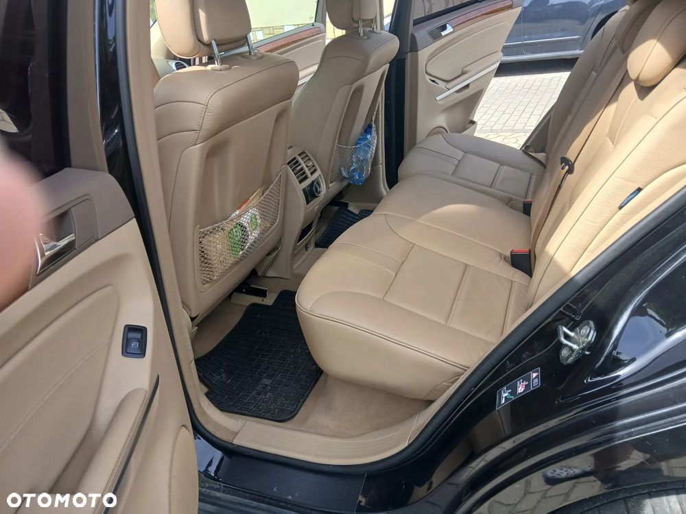 Mercedes-Benz ML 300 CDI 4-Matic - 12