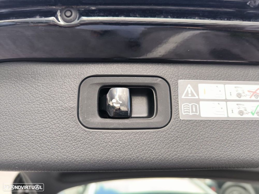 Mercedes-Benz C 300 e T 9G-TRONIC Avantgarde - 25