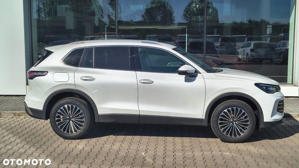 Volkswagen Tiguan - 5