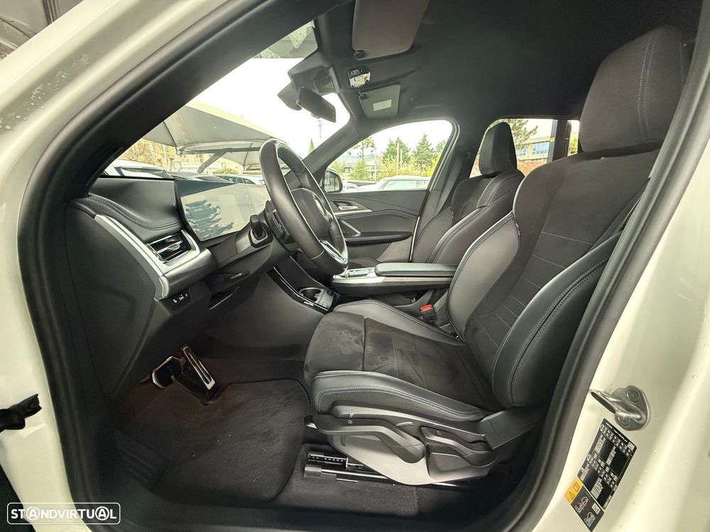 BMW iX1 eDrive20 Pack Desportivo M - 3