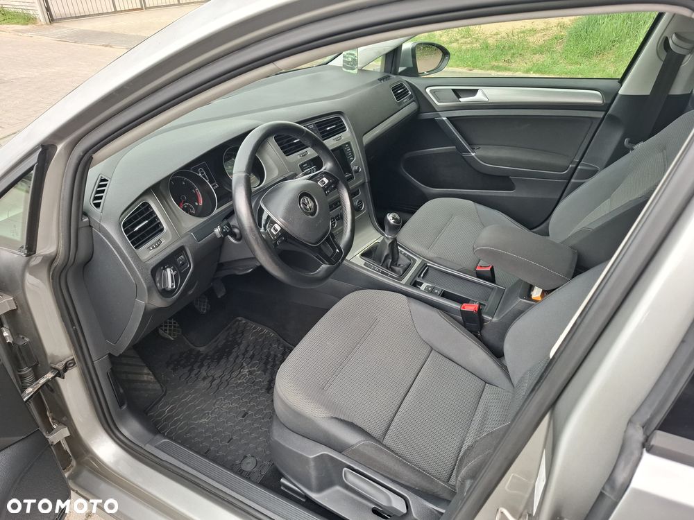 Volkswagen Golf 1.6 TDI BlueMotion Technology Comfortline - 13