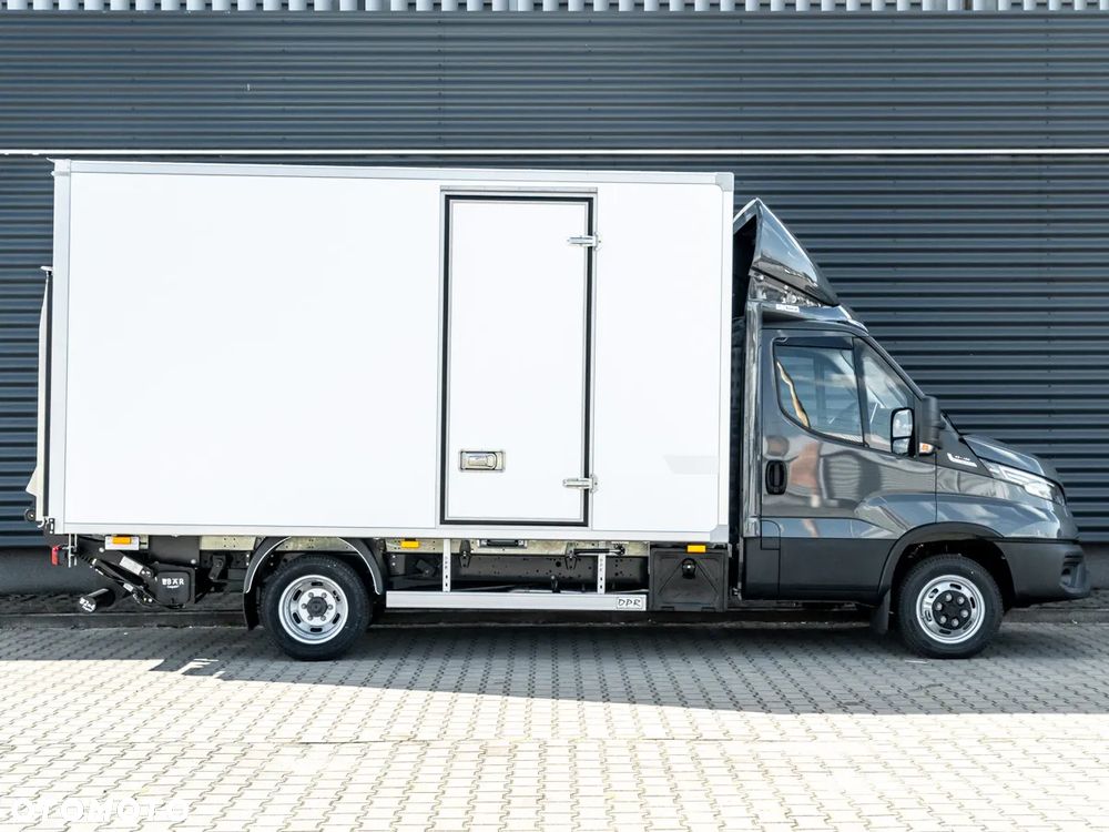 Iveco Daily 50C18HA8Z kontener z windą 1000 kg - 6