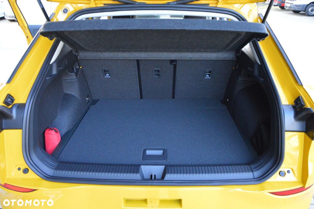 Volkswagen T-Roc 1.5 eTSI Life DSG - 26