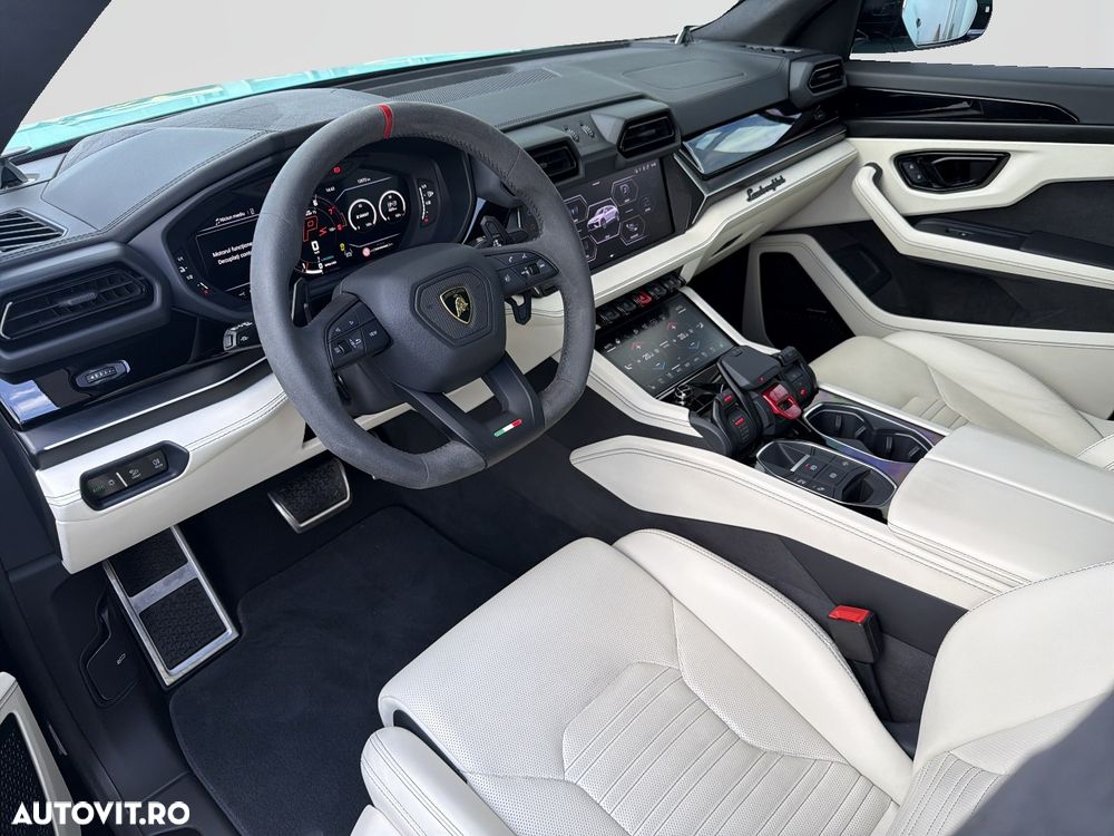 Lamborghini URUS - 8