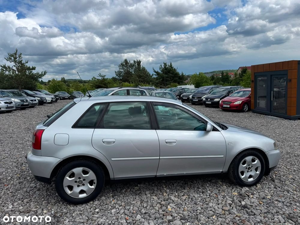 Audi A3 Sportback 1.9 TDI Ambiente - 6