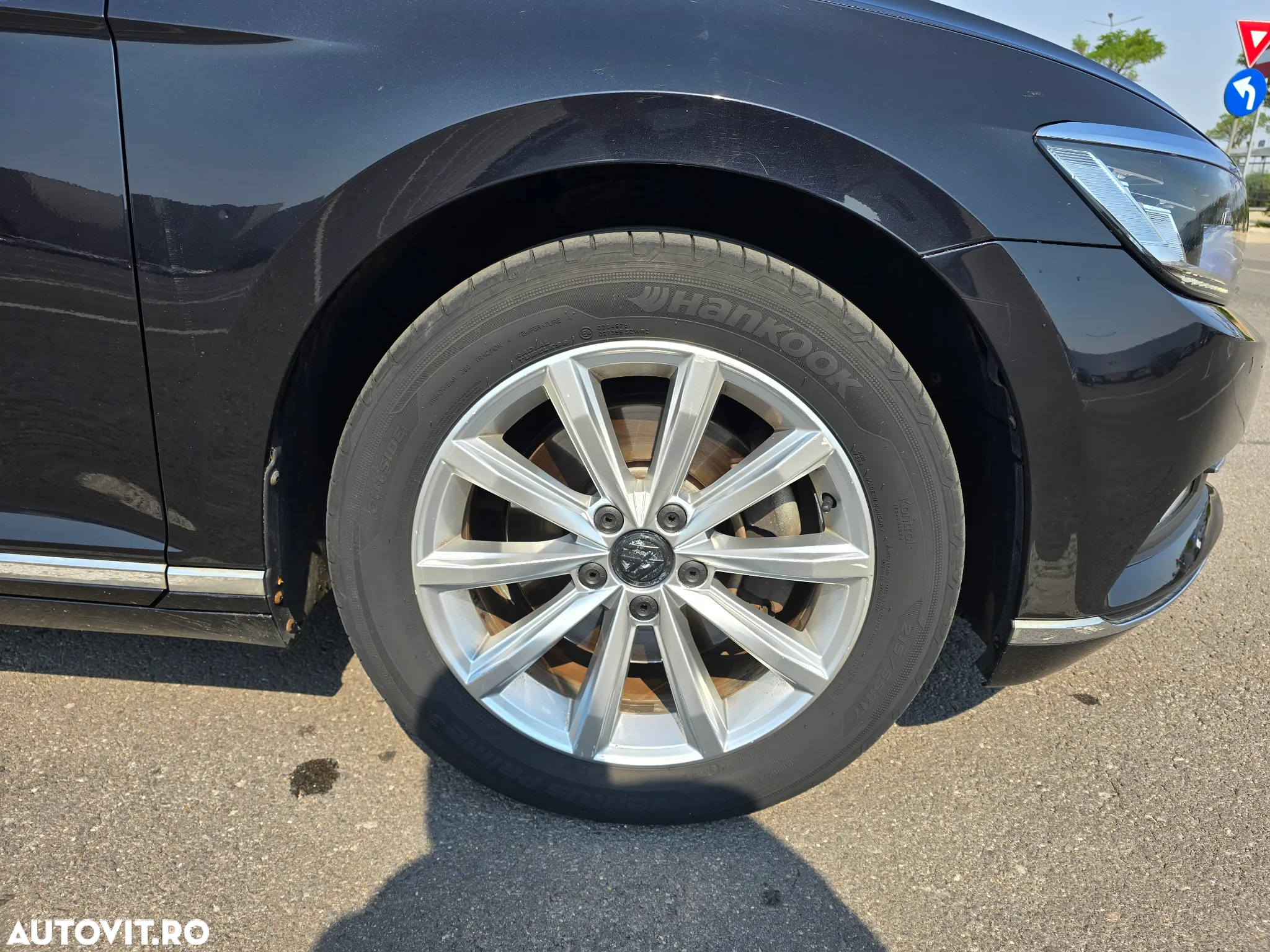 Volkswagen Passat - 11