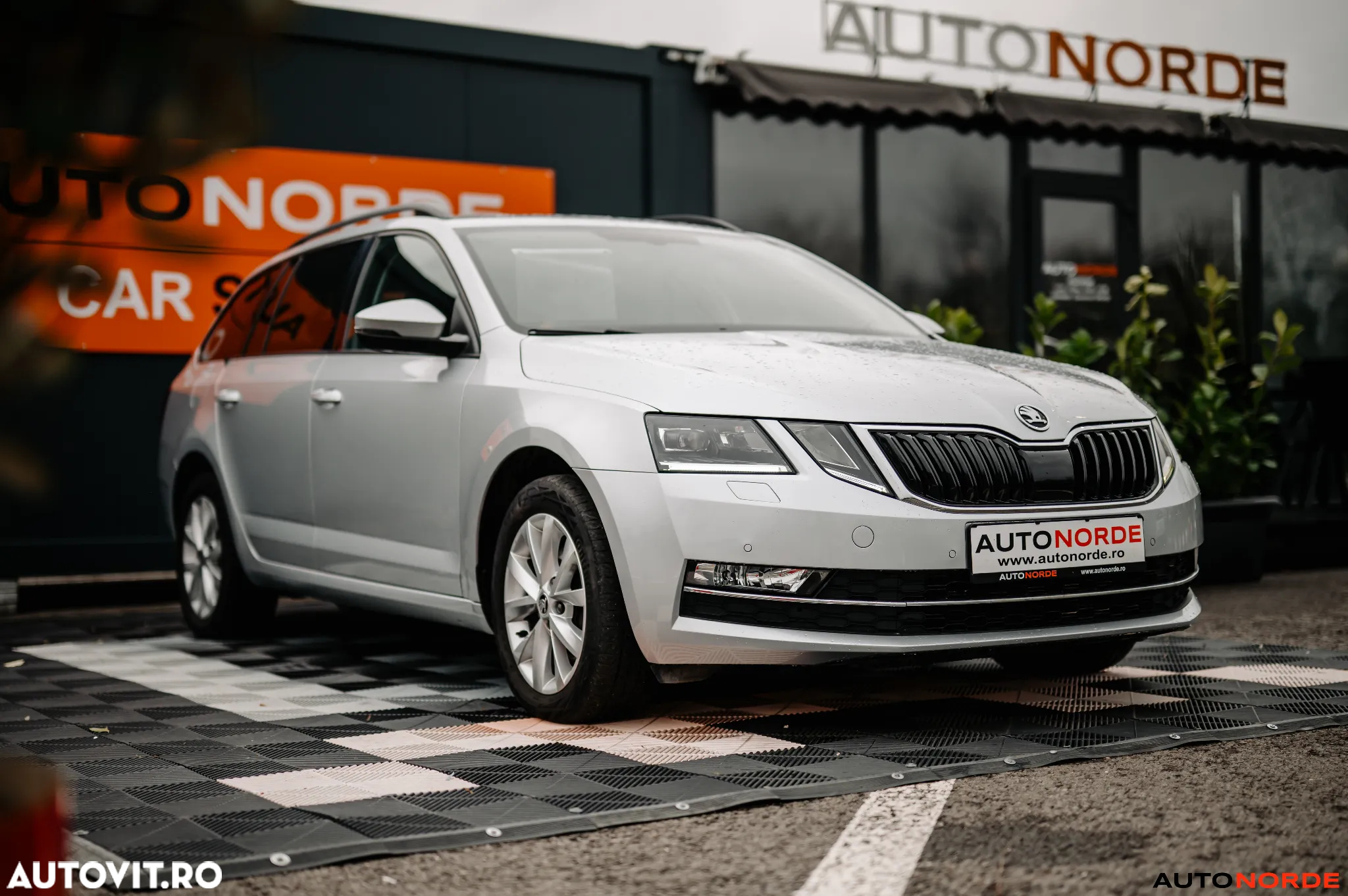 Skoda Octavia Combi Diesel 2.0 TDI DSG Style - 5