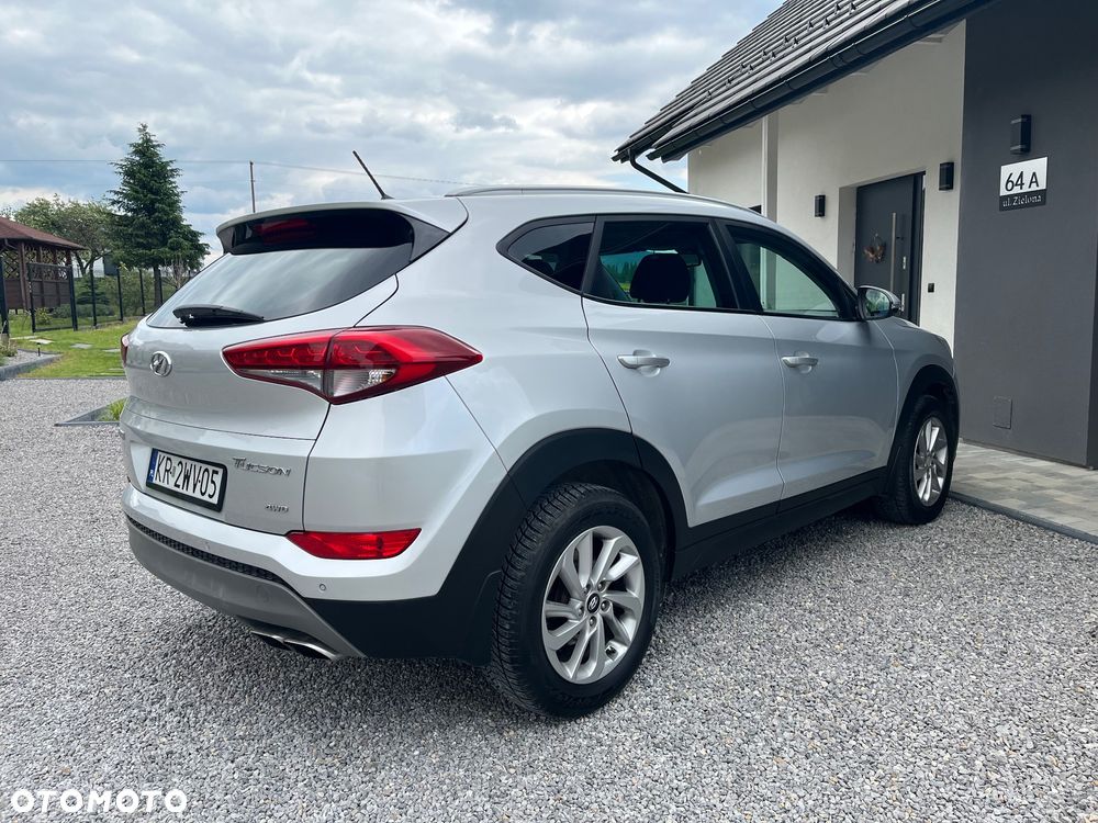 Hyundai Tucson 2.0 CRDI Comfort 4WD - 13