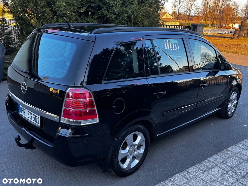 Opel Zafira - 38