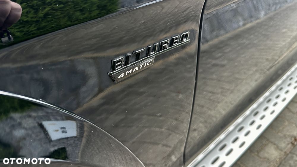 Mercedes-Benz GLS 500 4Matic 9G-TRONIC AMG Line - 12