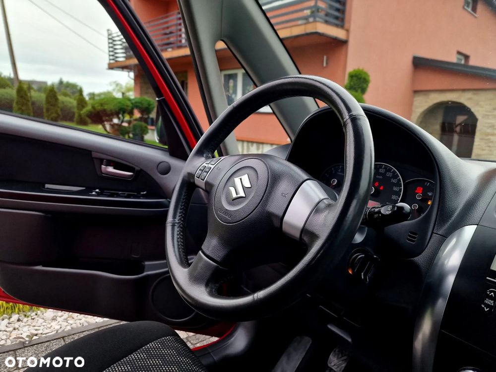 Suzuki SX4 1.6 GLX / Comfort - 16