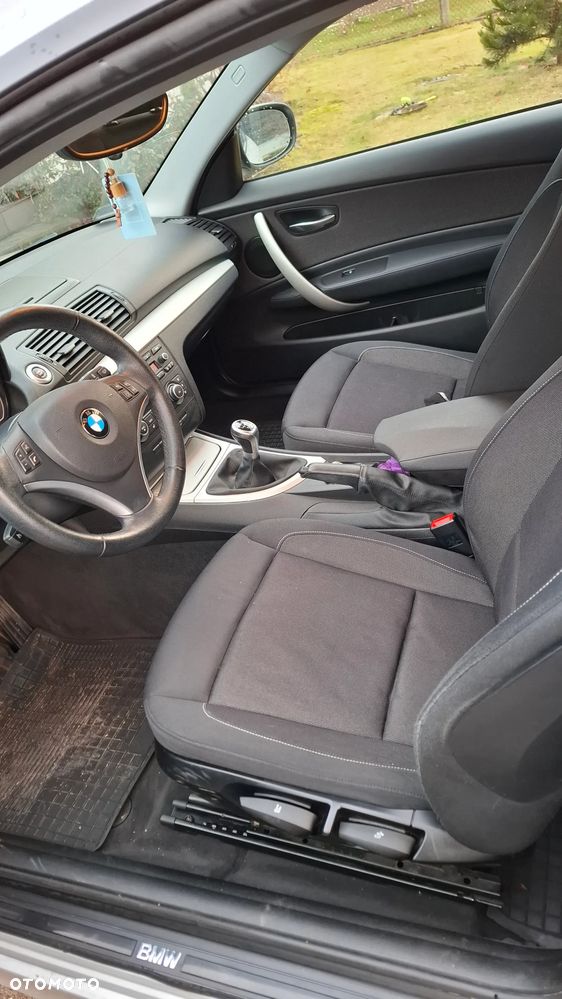 BMW Seria 1 116d - 5