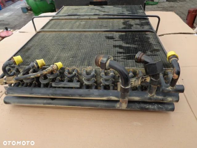 Chłodnica oleju-klimatyzacji John Deere 7700 - 2