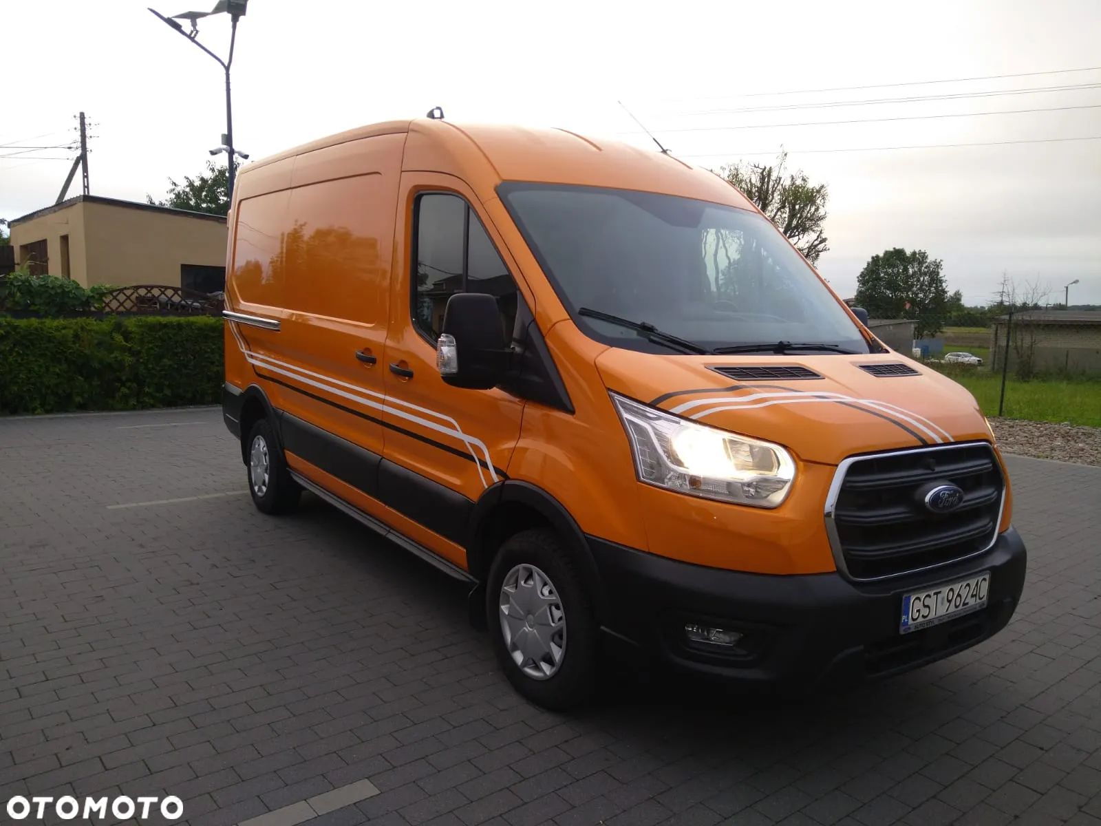 Ford Transit - 1