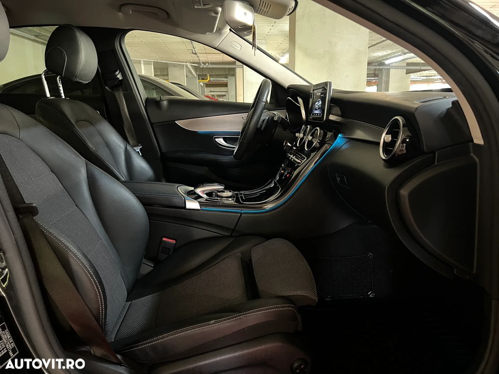 Mercedes-Benz C 220 d 4Matic 9G-TRONIC Avantgarde - 11
