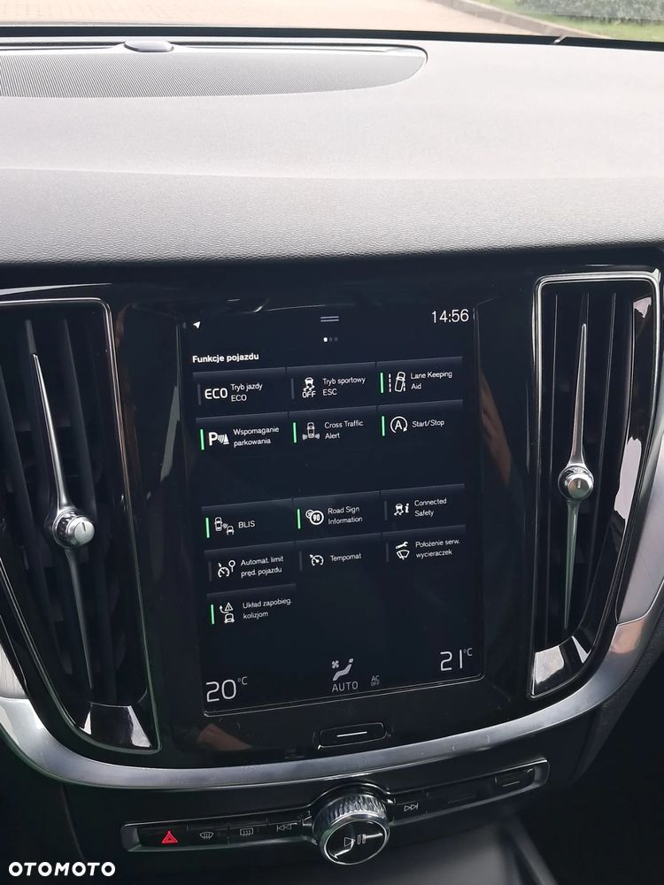 Volvo V60 D3 Drive-E Momentum - 23