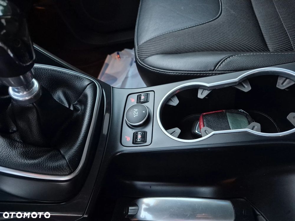 Ford Kuga - 22