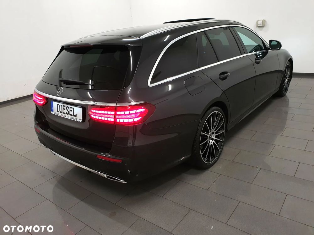 Mercedes-Benz Klasa E 220 d 4-Matic - 6