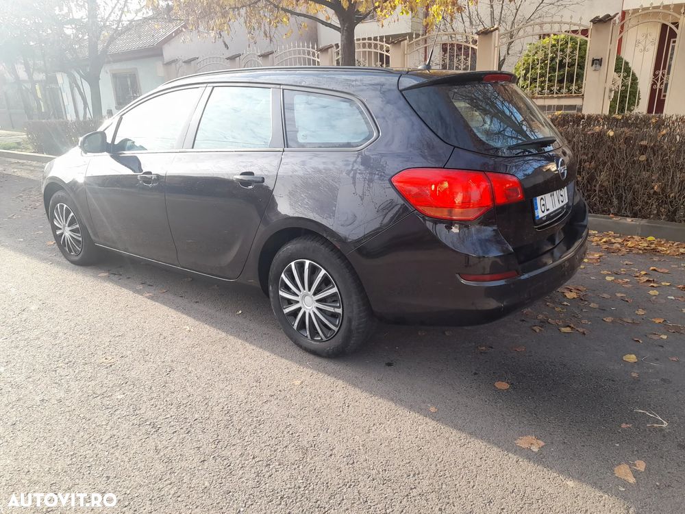 Opel Astra 1.7 CDTI DPF Sports Tourer Innovation - 4