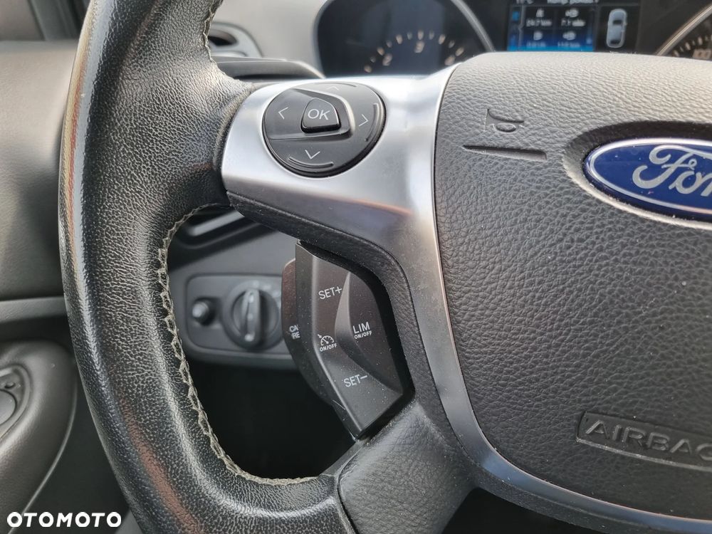 Ford Kuga 2.0 TDCi 4x4 Individual - 12