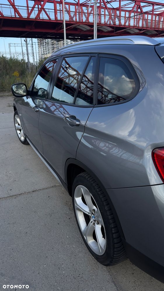 BMW X1 xDrive20d - 9