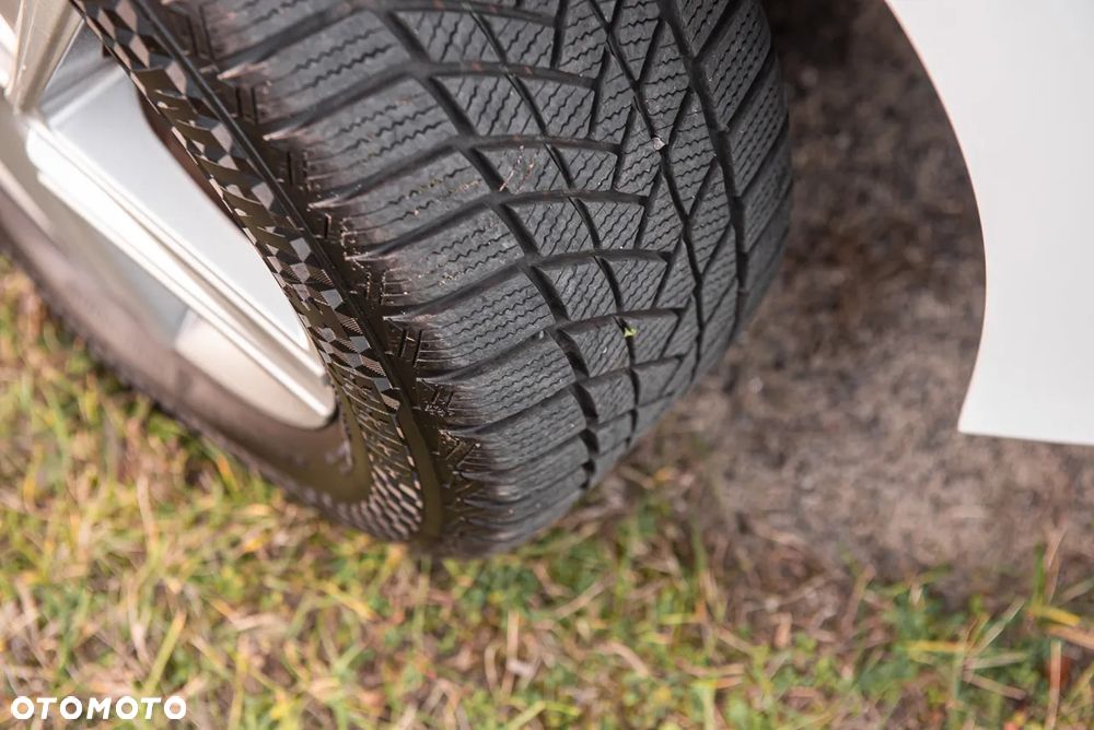 Volkswagen Passat Variant 1.4 TSI ACT (BlueMotion Technology) Highline - 37