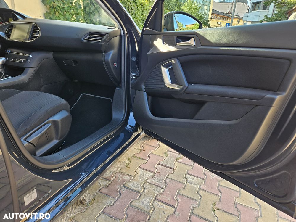 Peugeot 308 BlueHDi FAP 120 EAT6 Stop&Start Active - 22