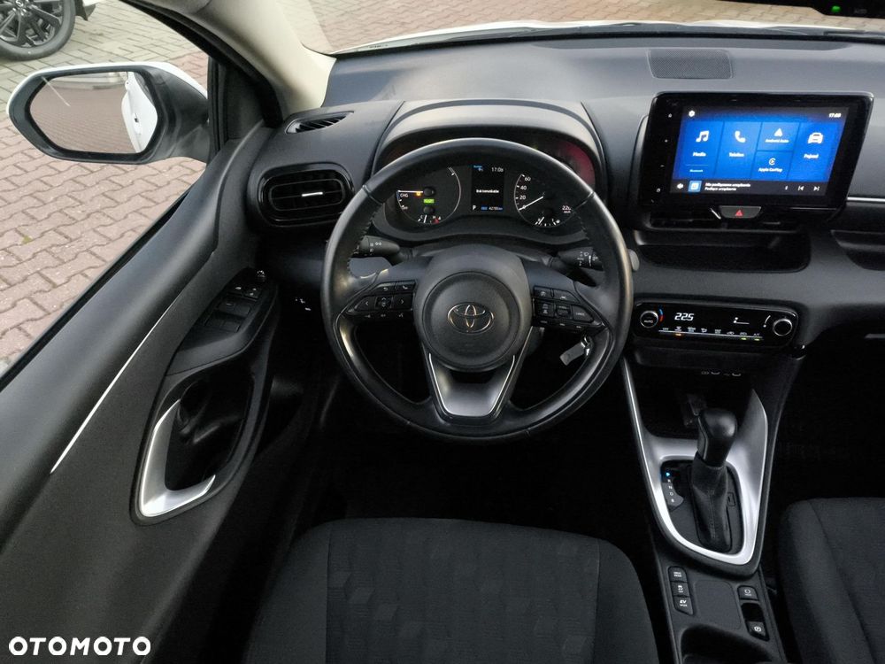 Toyota Yaris - 24
