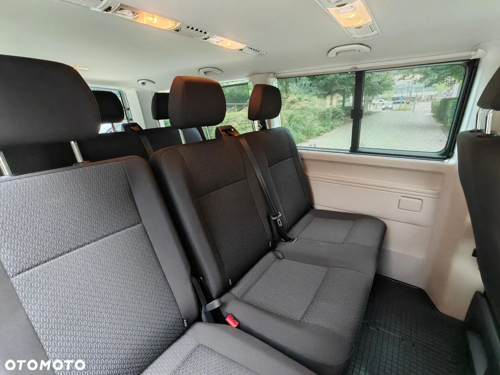 Volkswagen Caravelle - 20