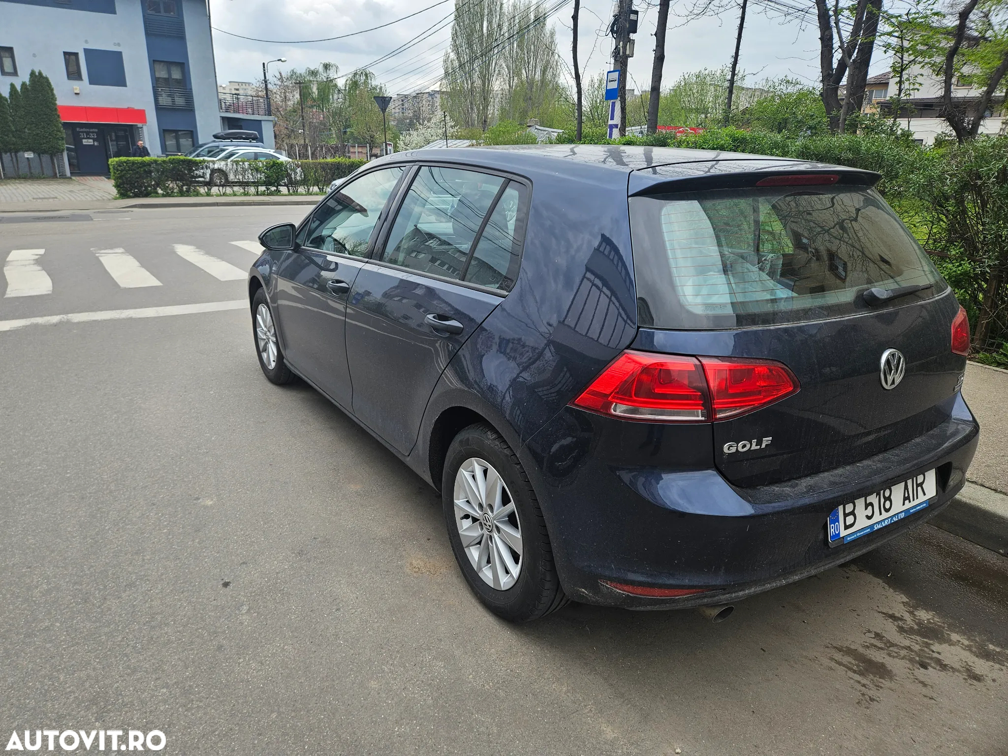 Volkswagen Golf 1.6 TDI BlueMotion Technology DPF Comfortline DSG - 3
