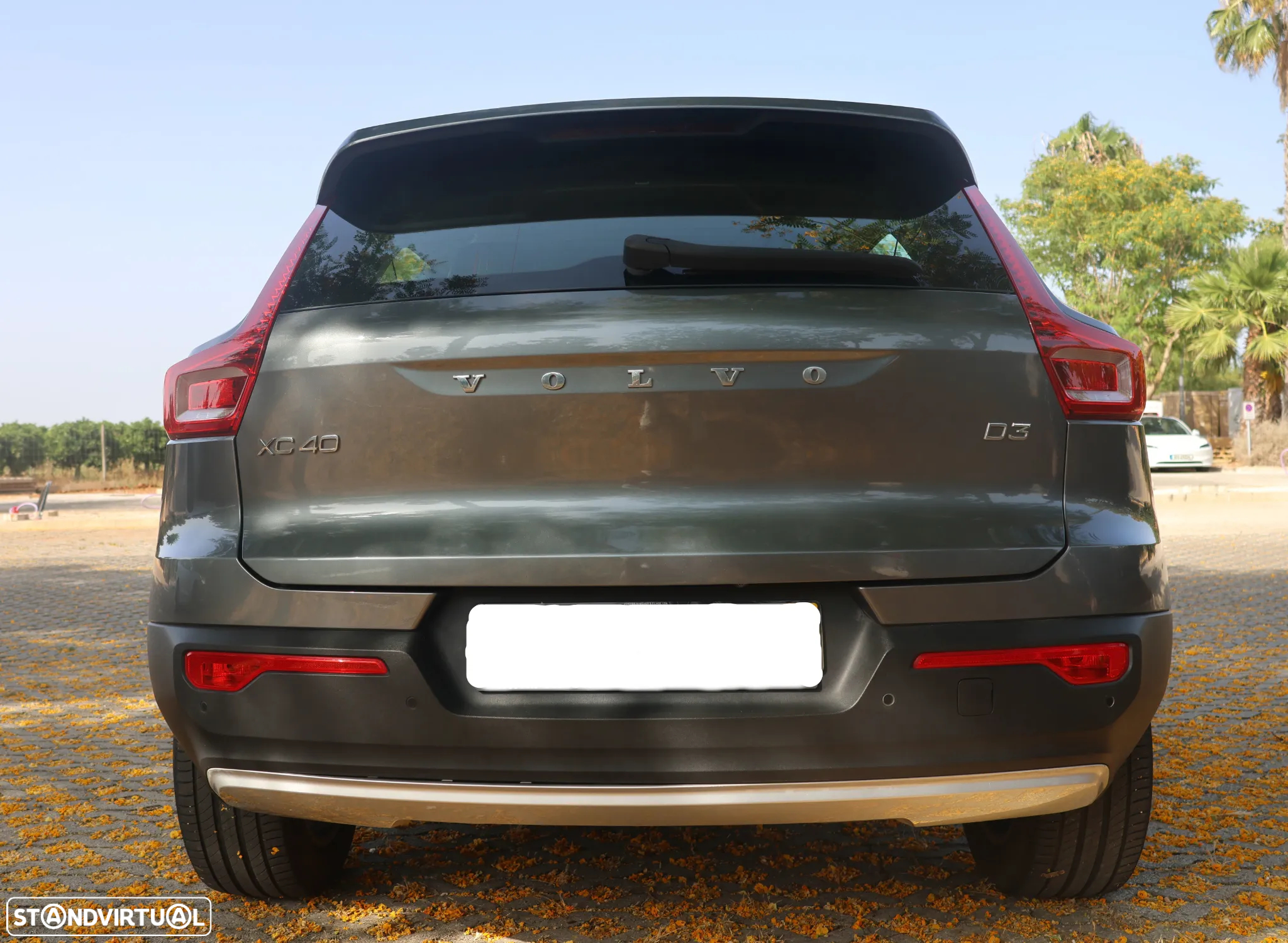 Volvo XC 40 2.0 D3 Momentum Geartronic - 6