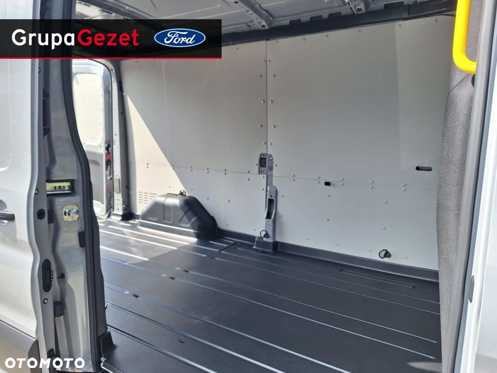 Ford Transit - 18