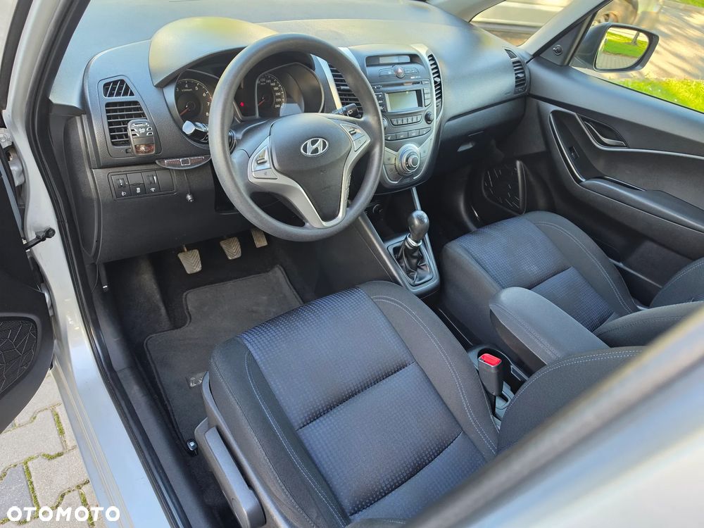 Hyundai Ix20 2011 photo 5