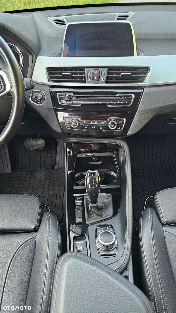 BMW X1 xDrive20i GPF Sport Line sport - 28