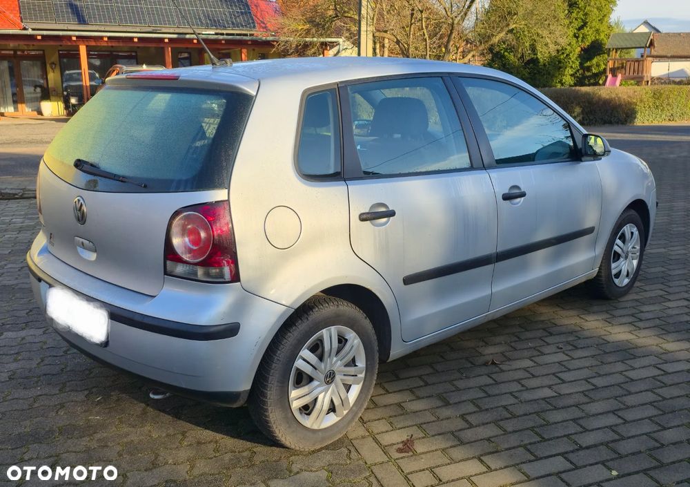 Volkswagen Polo - 2