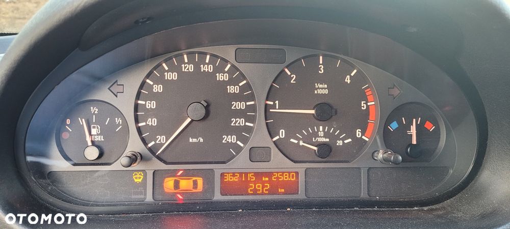 BMW Seria 3 320d - 15