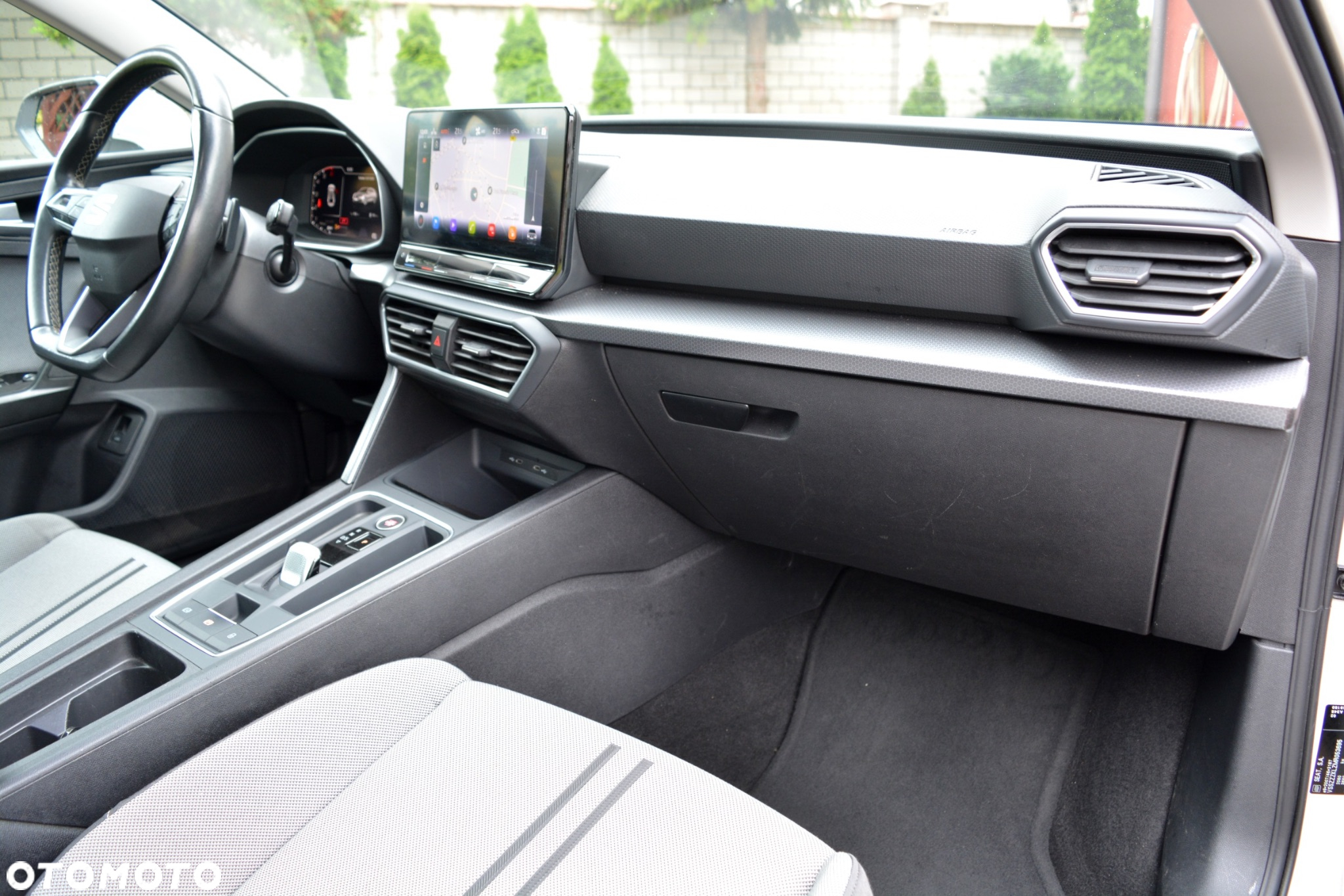 Seat Leon Sportstourer 2.0 TDI DSG Style - 12