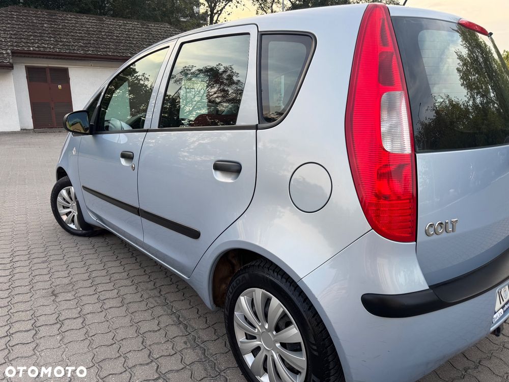 Mitsubishi Colt 1.5 Automatik Instyle - 4