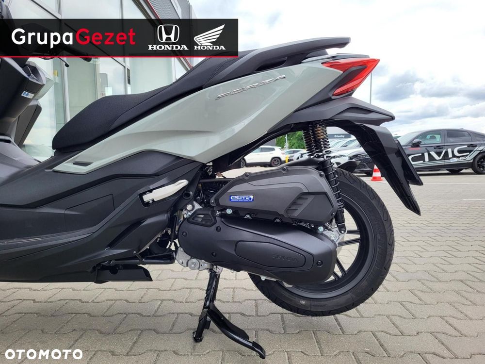 Honda NSS - 8